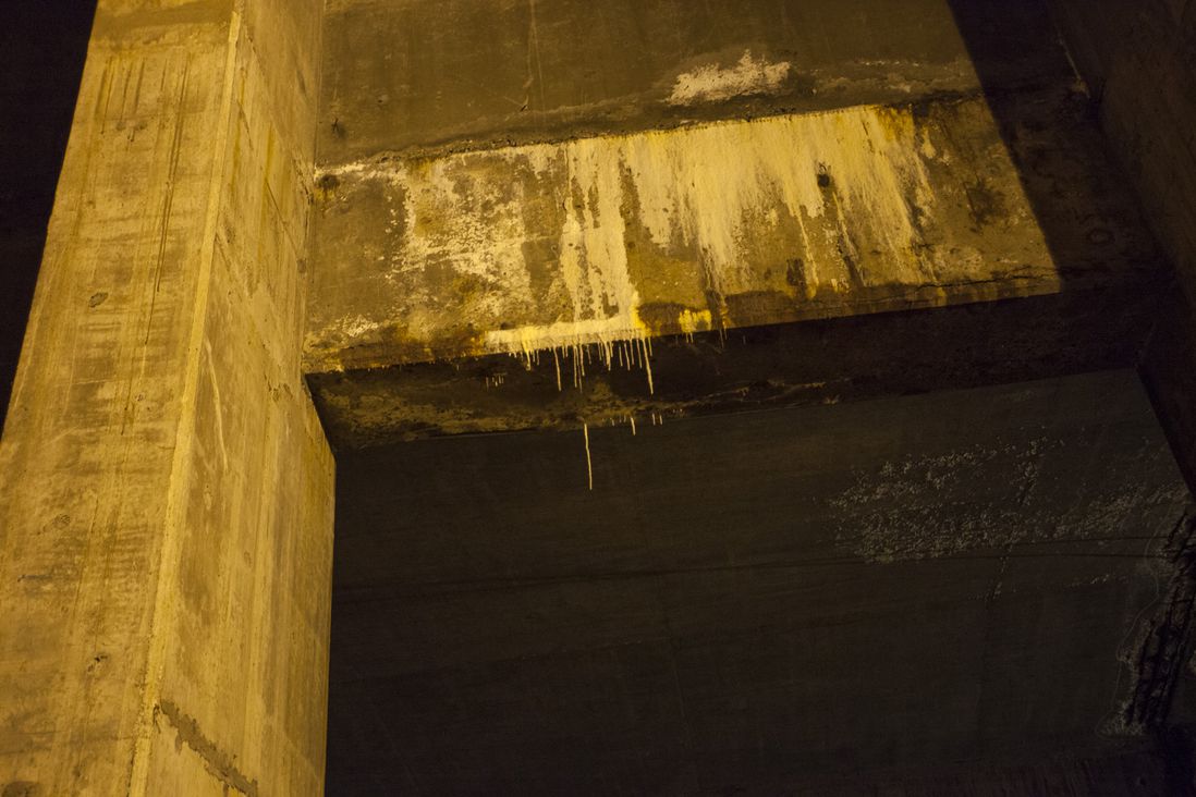 Leaks forming stalactites<br>